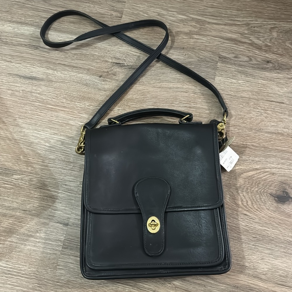 NWT Vintage Coach Station Bag 5130 Black crossbody bag